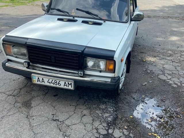 Белый ВАЗ 2107, объемом двигателя 1.5 л и пробегом 57 тыс. км за 850 $, фото 1 на Automoto.ua