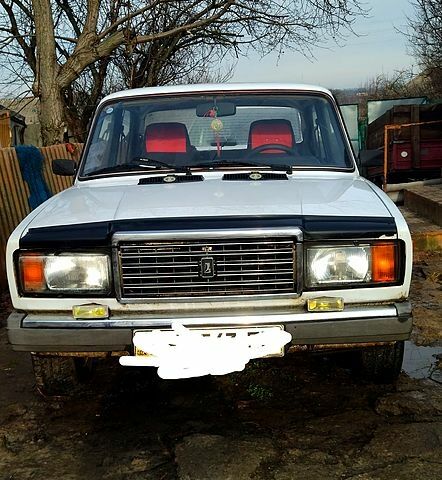 Білий ВАЗ 2107, об'ємом двигуна 1.5 л та пробігом 0 тис. км за 1000 $, фото 1 на Automoto.ua