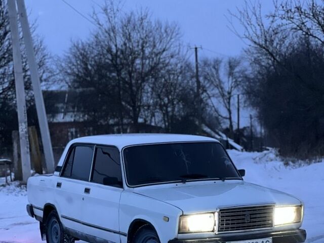 Белый ВАЗ 2107, объемом двигателя 1.5 л и пробегом 54 тыс. км за 945 $, фото 1 на Automoto.ua