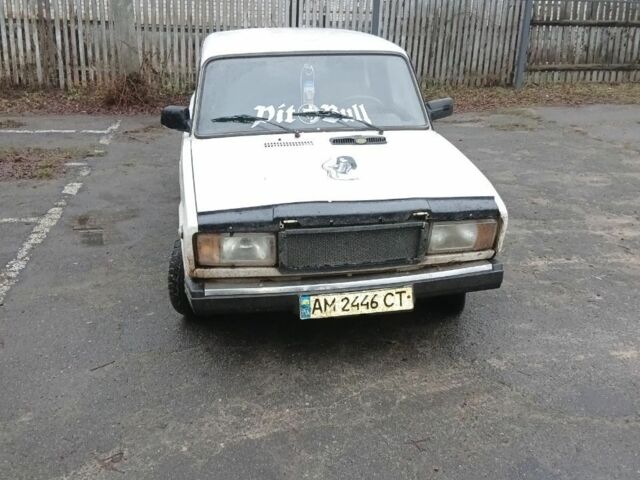 Білий ВАЗ 2107, об'ємом двигуна 1.5 л та пробігом 150 тис. км за 592 $, фото 1 на Automoto.ua