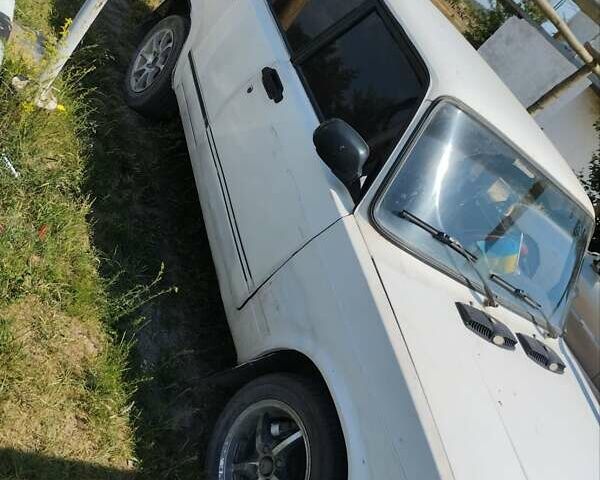 Белый ВАЗ 2107, объемом двигателя 1.5 л и пробегом 830 тыс. км за 840 $, фото 1 на Automoto.ua