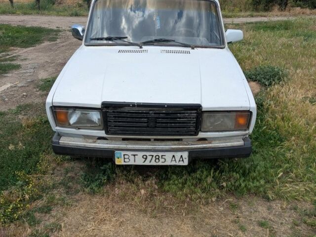 Белый ВАЗ 2107, объемом двигателя 1.3 л и пробегом 3 тыс. км за 625 $, фото 1 на Automoto.ua