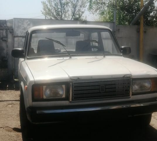 Белый ВАЗ 2107, объемом двигателя 0 л и пробегом 120 тыс. км за 802 $, фото 1 на Automoto.ua