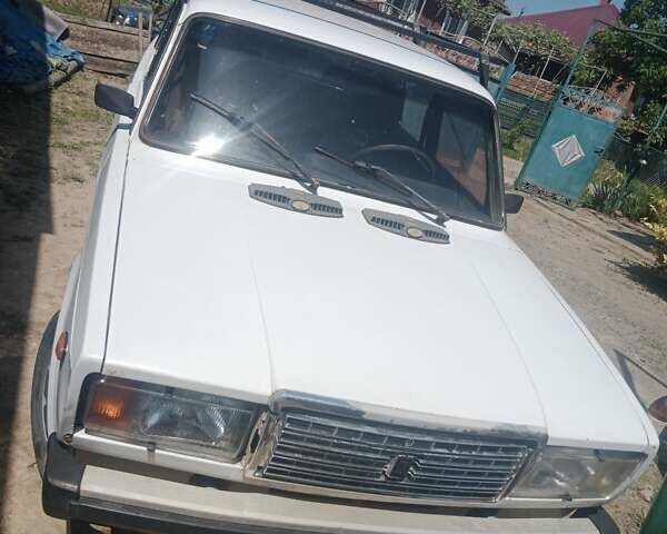 Белый ВАЗ 2107, объемом двигателя 1.5 л и пробегом 111 тыс. км за 500 $, фото 1 на Automoto.ua