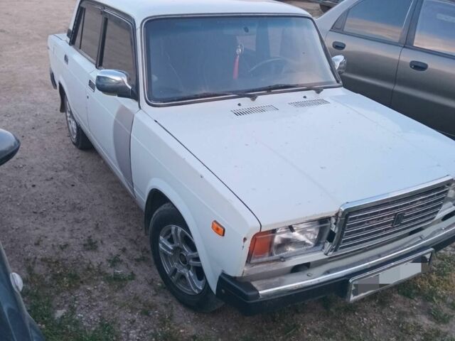 Білий ВАЗ 2107, об'ємом двигуна 0 л та пробігом 555 тис. км за 1000 $, фото 1 на Automoto.ua