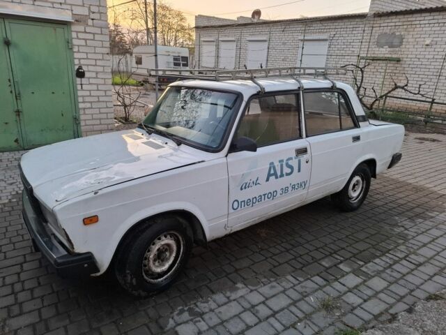 Белый ВАЗ 2107, объемом двигателя 0 л и пробегом 1 тыс. км за 716 $, фото 1 на Automoto.ua