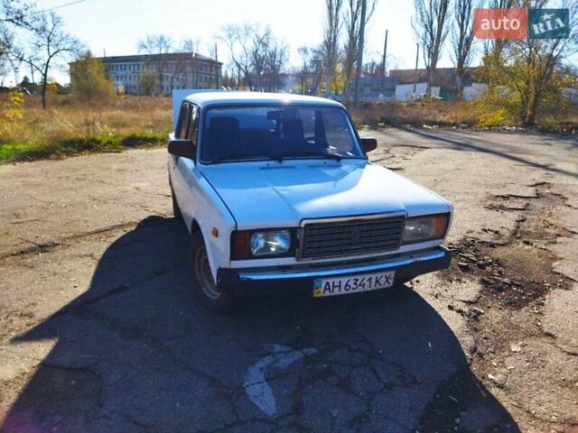 Белый ВАЗ 2107, объемом двигателя 1.5 л и пробегом 180 тыс. км за 1000 $, фото 1 на Automoto.ua