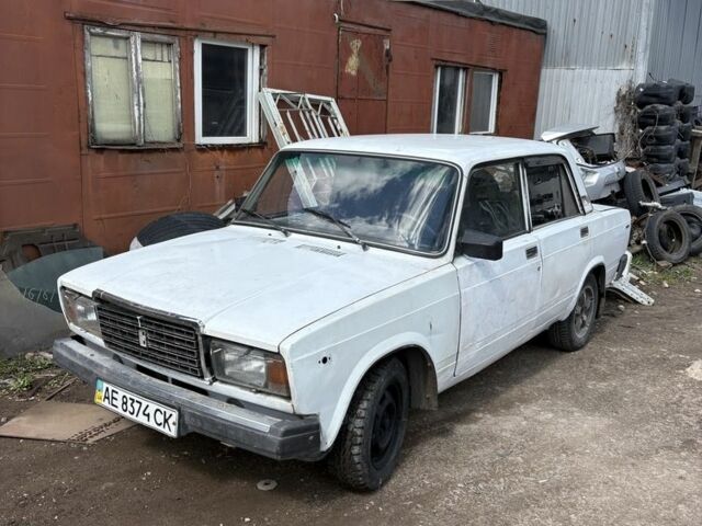 Белый ВАЗ 2107, объемом двигателя 1.5 л и пробегом 3 тыс. км за 412 $, фото 1 на Automoto.ua