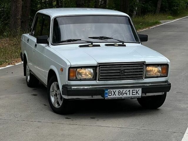 Белый ВАЗ 2107, объемом двигателя 1.45 л и пробегом 23 тыс. км за 850 $, фото 1 на Automoto.ua
