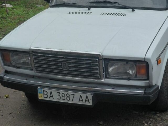 Белый ВАЗ 2107, объемом двигателя 1 л и пробегом 100 тыс. км за 801 $, фото 1 на Automoto.ua