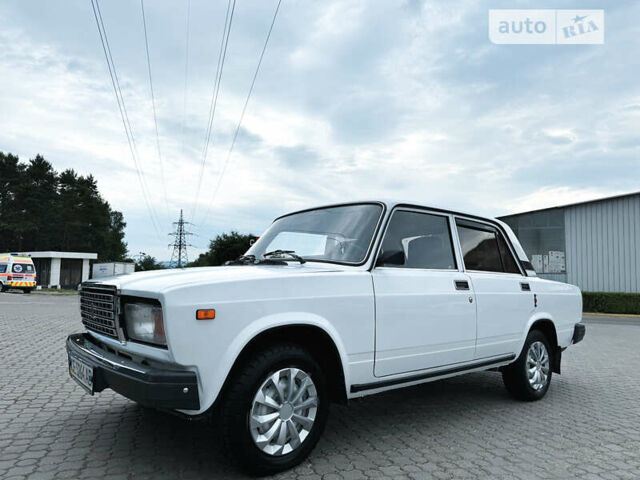 Білий ВАЗ 2107, об'ємом двигуна 1.5 л та пробігом 27 тис. км за 3000 $, фото 1 на Automoto.ua