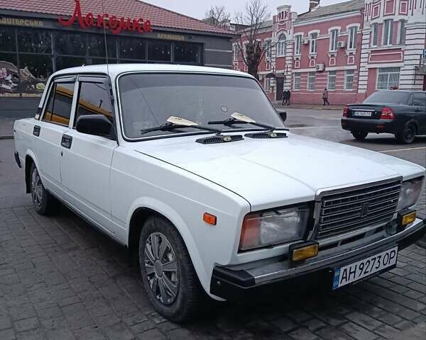 Білий ВАЗ 2107, об'ємом двигуна 1.5 л та пробігом 140 тис. км за 2000 $, фото 1 на Automoto.ua