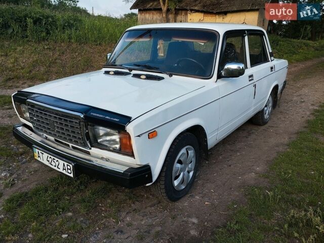 Белый ВАЗ 2107, объемом двигателя 1.5 л и пробегом 107 тыс. км за 1250 $, фото 1 на Automoto.ua
