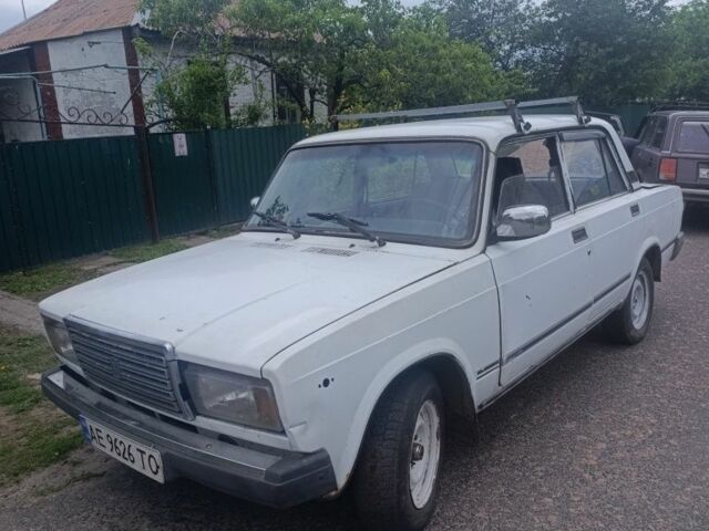 Белый ВАЗ 2107, объемом двигателя 1.5 л и пробегом 70 тыс. км за 380 $, фото 1 на Automoto.ua