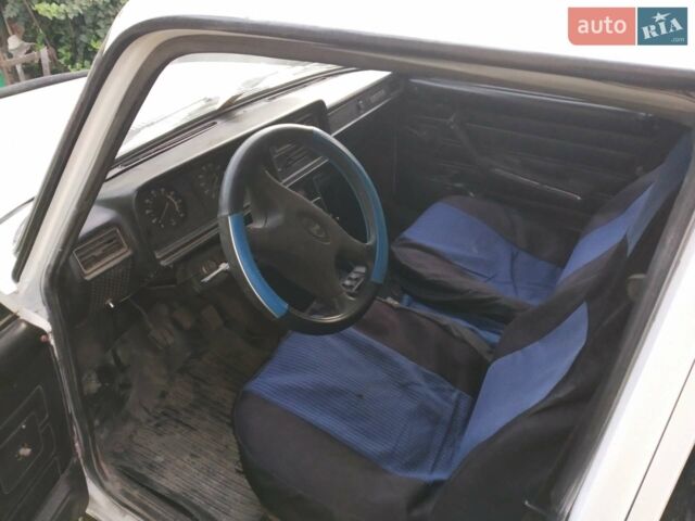 Белый ВАЗ 2107, объемом двигателя 1.5 л и пробегом 75 тыс. км за 1500 $, фото 1 на Automoto.ua