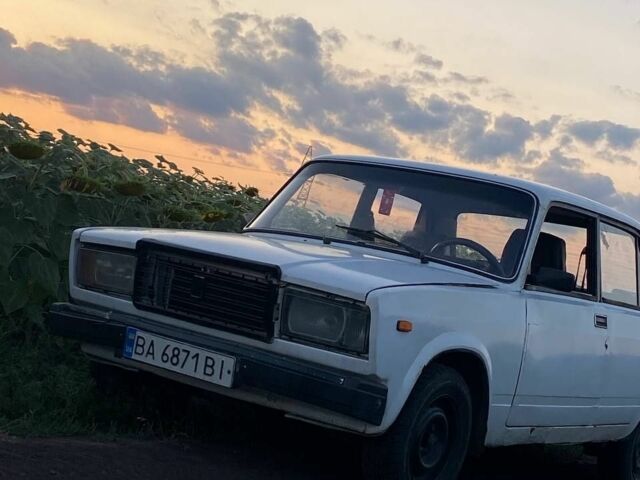 Білий ВАЗ 2107, об'ємом двигуна 1.5 л та пробігом 99 тис. км за 18000 $, фото 1 на Automoto.ua