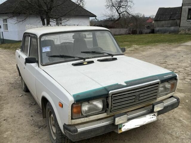 Білий ВАЗ 2107, об'ємом двигуна 0 л та пробігом 100 тис. км за 800 $, фото 1 на Automoto.ua
