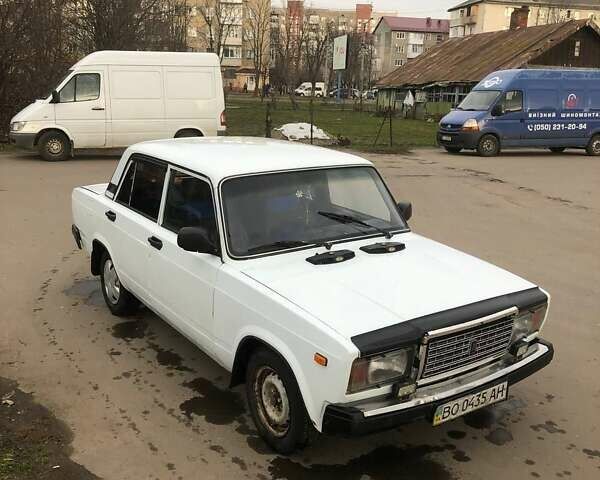 Белый ВАЗ 2107, объемом двигателя 1.6 л и пробегом 130 тыс. км за 1150 $, фото 1 на Automoto.ua