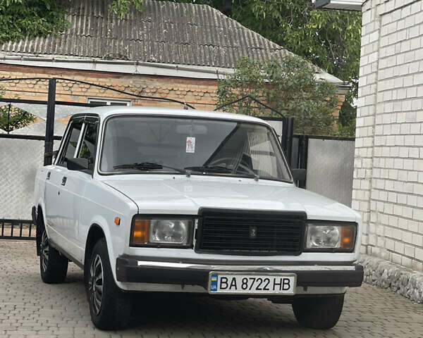 Белый ВАЗ 2107, объемом двигателя 1.45 л и пробегом 127 тыс. км за 1850 $, фото 1 на Automoto.ua