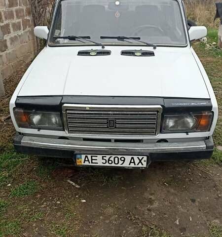 Белый ВАЗ 2107, объемом двигателя 1.5 л и пробегом 80 тыс. км за 1600 $, фото 1 на Automoto.ua