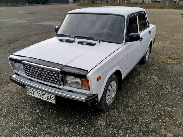 Белый ВАЗ 2107, объемом двигателя 0 л и пробегом 120 тыс. км за 1498 $, фото 1 на Automoto.ua