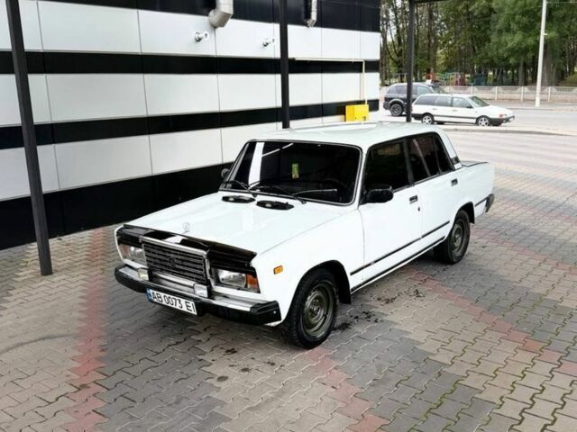 Білий ВАЗ 2107, об'ємом двигуна 1.6 л та пробігом 62 тис. км за 1302 $, фото 1 на Automoto.ua