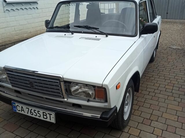 Белый ВАЗ 2107, объемом двигателя 1.5 л и пробегом 90 тыс. км за 1900 $, фото 1 на Automoto.ua