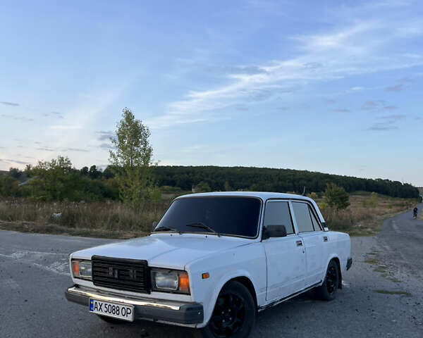 Білий ВАЗ 2107, об'ємом двигуна 1.45 л та пробігом 60 тис. км за 1200 $, фото 1 на Automoto.ua
