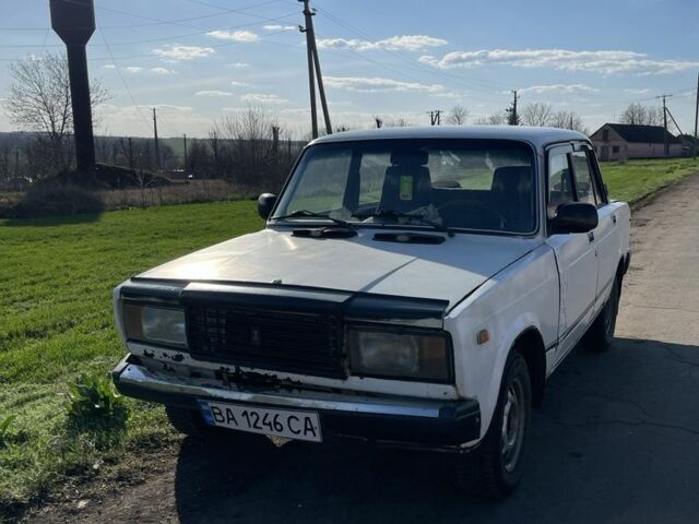 Белый ВАЗ 2107, объемом двигателя 1.3 л и пробегом 90 тыс. км за 805 $, фото 1 на Automoto.ua