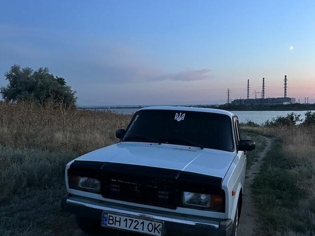 Білий ВАЗ 2107, об'ємом двигуна 1.5 л та пробігом 83 тис. км за 1800 $, фото 1 на Automoto.ua