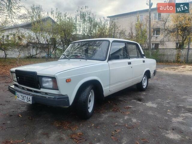 ВАЗ 2107 2007 в Радомышле на Automoto.ua Белый ВАЗ 2107, объемом двигателя 1.5 л и пробегом 148 тыс. км за 1350 $, фото 1 на Automoto.ua