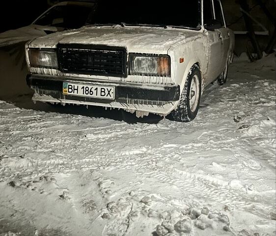 Белый ВАЗ 2107, объемом двигателя 1.6 л и пробегом 82 тыс. км за 1450 $, фото 1 на Automoto.ua