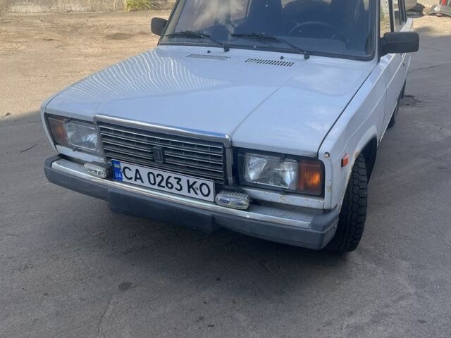 Белый ВАЗ 2107, объемом двигателя 1.6 л и пробегом 144 тыс. км за 501 $, фото 1 на Automoto.ua