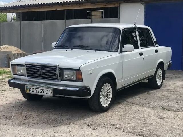 Білий ВАЗ 2107, об'ємом двигуна 1.6 л та пробігом 200 тис. км за 1500 $, фото 1 на Automoto.ua