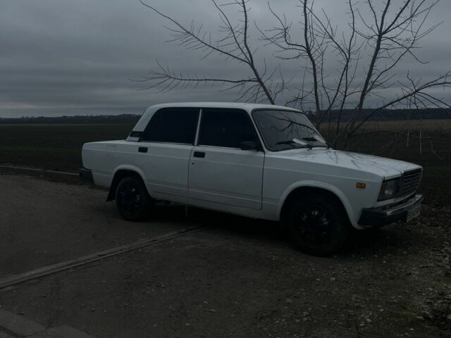 Белый ВАЗ 2107, объемом двигателя 0 л и пробегом 90 тыс. км за 1500 $, фото 1 на Automoto.ua