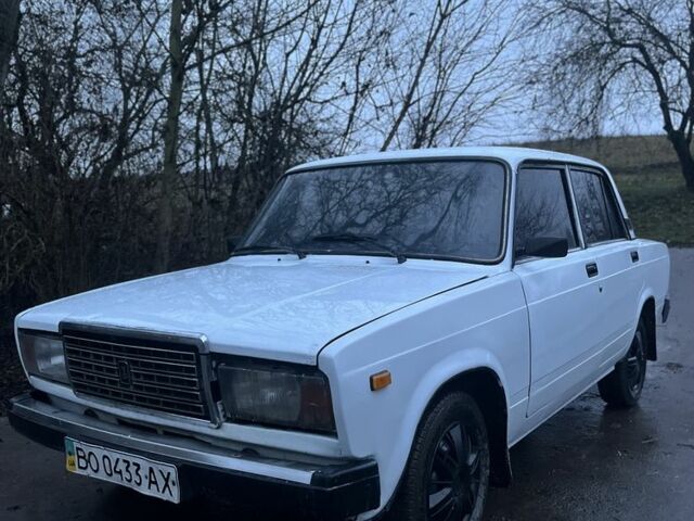 Білий ВАЗ 2107, об'ємом двигуна 1.6 л та пробігом 200 тис. км за 800 $, фото 1 на Automoto.ua