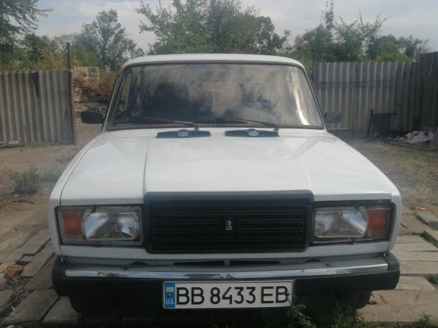 Белый ВАЗ 2107, объемом двигателя 1.5 л и пробегом 9 тыс. км за 1387 $, фото 1 на Automoto.ua