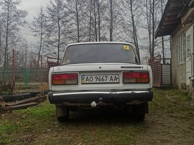 Белый ВАЗ 2107, объемом двигателя 0 л и пробегом 43 тыс. км за 800 $, фото 1 на Automoto.ua