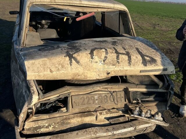 Бежевый ВАЗ 2107, объемом двигателя 1.5 л и пробегом 300 тыс. км за 179 $, фото 1 на Automoto.ua