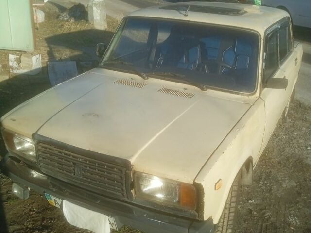 Бежевый ВАЗ 2107, объемом двигателя 1.5 л и пробегом 20 тыс. км за 565 $, фото 1 на Automoto.ua