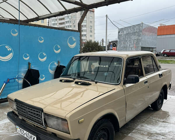 Бежевий ВАЗ 2107, об'ємом двигуна 1.5 л та пробігом 162 тис. км за 896 $, фото 1 на Automoto.ua