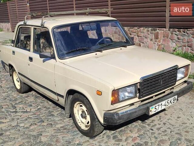Бежевый ВАЗ 2107, объемом двигателя 1.6 л и пробегом 200 тыс. км за 700 $, фото 1 на Automoto.ua