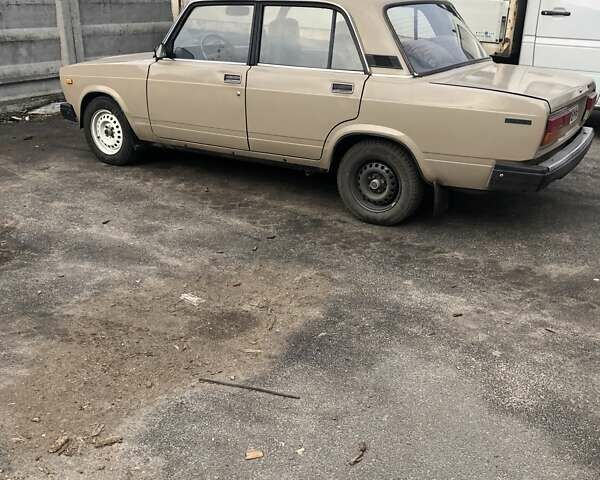 Бежевый ВАЗ 2107, объемом двигателя 0 л и пробегом 267 тыс. км за 1150 $, фото 1 на Automoto.ua