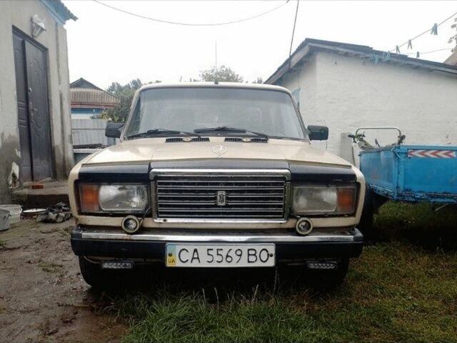 Бежевый ВАЗ 2107, объемом двигателя 1.5 л и пробегом 200 тыс. км за 332 $, фото 1 на Automoto.ua