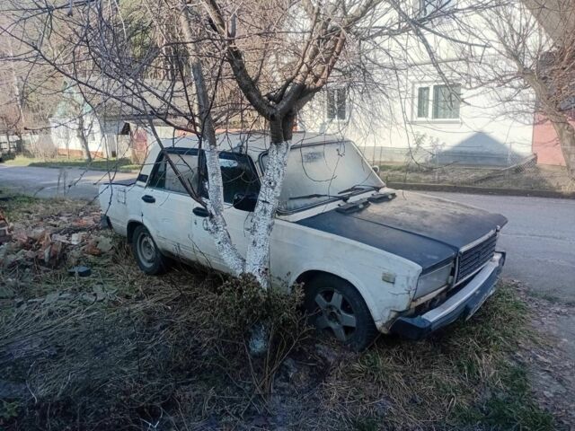 Бежевый ВАЗ 2107, объемом двигателя 1.5 л и пробегом 200 тыс. км за 107 $, фото 1 на Automoto.ua