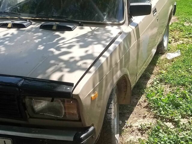 ВАЗ 2107 1986 в Виннице на Automoto.ua Бежевый ВАЗ 2107, объемом двигателя 0 л и пробегом 1000 тыс. км за 385 $, фото 1 на Automoto.ua