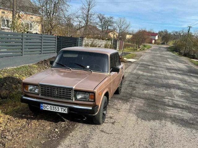 Бежевый ВАЗ 2107, объемом двигателя 1.5 л и пробегом 300 тыс. км за 597 $, фото 1 на Automoto.ua