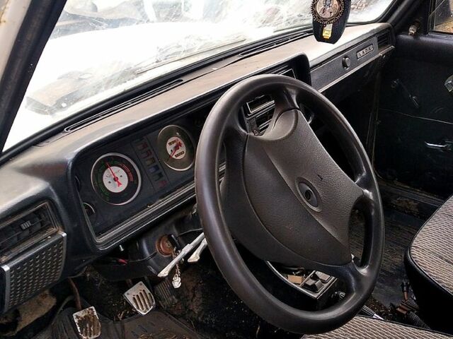 Бежевий ВАЗ 2107, об'ємом двигуна 15 л та пробігом 0 тис. км за 300 $, фото 1 на Automoto.ua