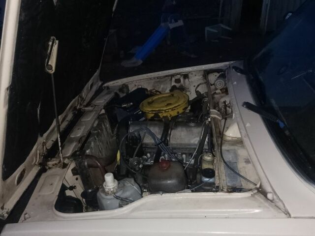 ВАЗ 2107 1987 в Монастырище на Automoto.ua Бежевый ВАЗ 2107, объемом двигателя 1.3 л и пробегом 1000 тыс. км за 1000 $, фото 1 на Automoto.ua