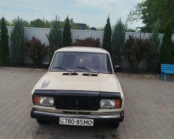 Бежевый ВАЗ 2107, объемом двигателя 1.3 л и пробегом 90 тыс. км за 800 $, фото 1 на Automoto.ua